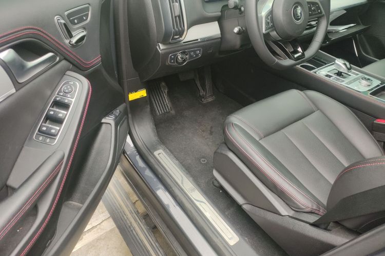 BYD Tang New Energy 2018 #16 BYD Tang New Energy 2018 car image #16