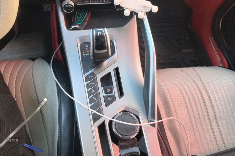 GEELY Coolray 2019 car image #16