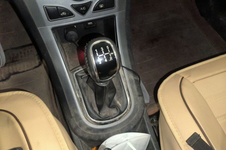 Kaiyi C3 2015 car image #16