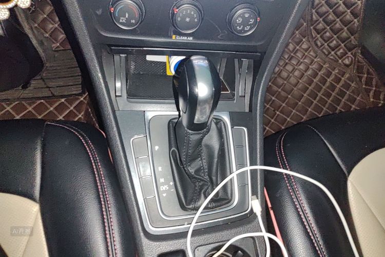 Volkswagen Golf 2018 #16 Volkswagen Golf 2018 car image #16