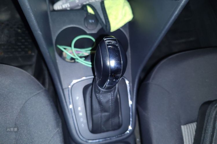 Polo 2018 car image #16