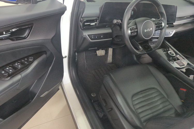 Kia Sportage 2023 car image #16