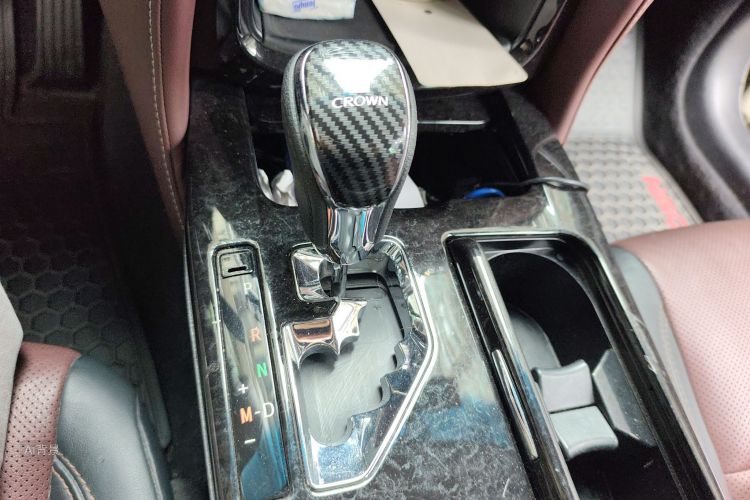 丰田 皇冠 2018 汽车图片 #16