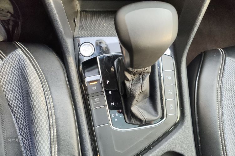 Volkswagen Tiguan X 2022 car image #16