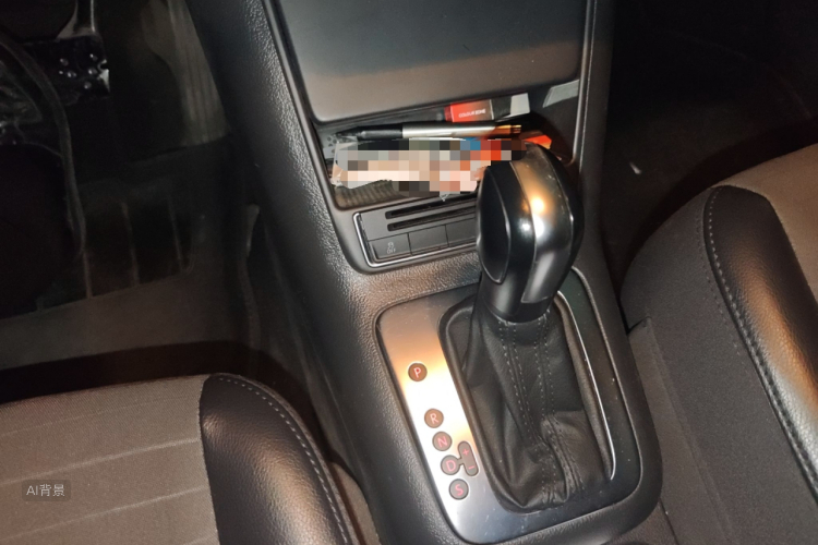 Volkswagen Tiguan 2015 صورة سيارة #16