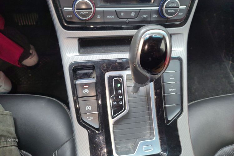 Emgrand GL 2019 #16 Emgrand GL 2019 car image #16