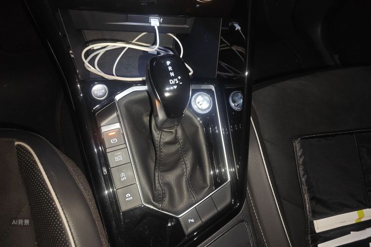 Volkswagen Tayron 2020 car image #16