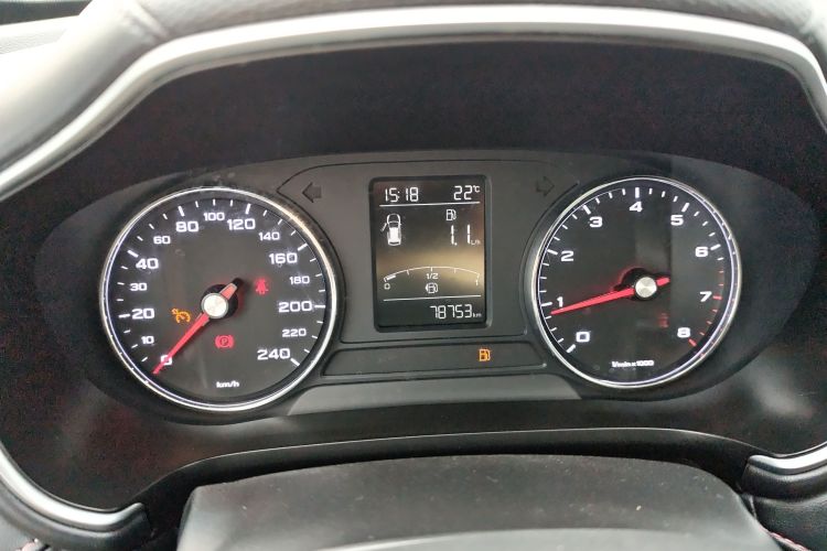 MG HS 2019 صورة سيارة #16