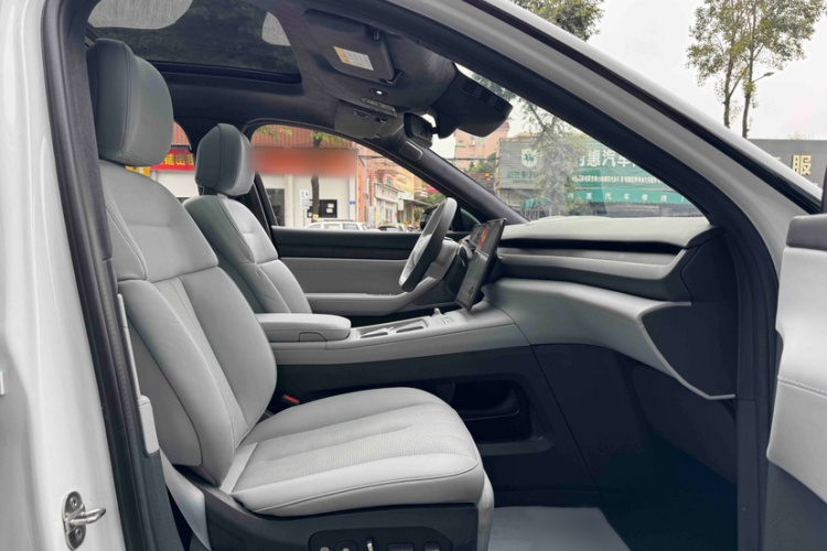 蔚来 蔚来ES8 2024 汽车图片 #16