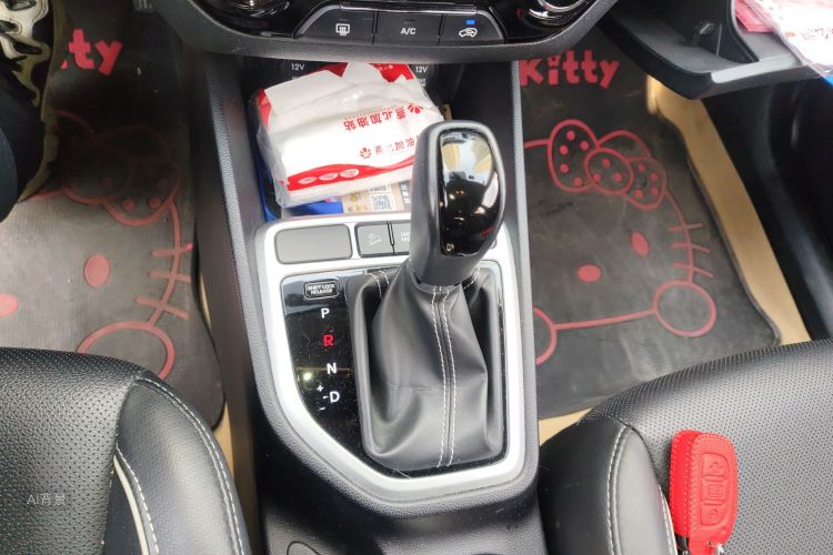 Hyundai ix25 2018 #16 Hyundai ix25 2018 car image #16