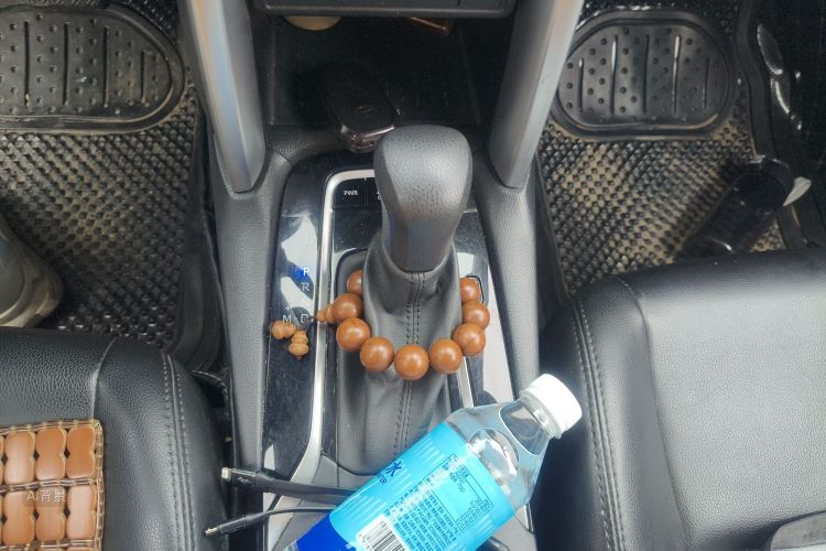 Toyota Frontlander 2022 car image #16