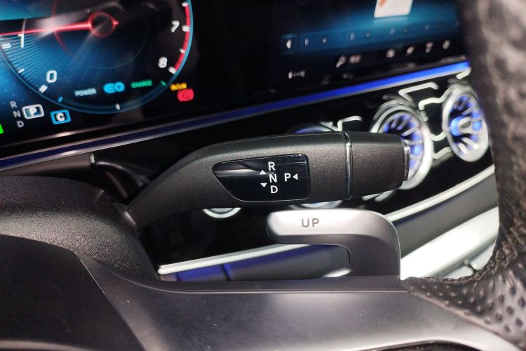 Mercedes-Benz AMG GT 2023 imagen de coche #16