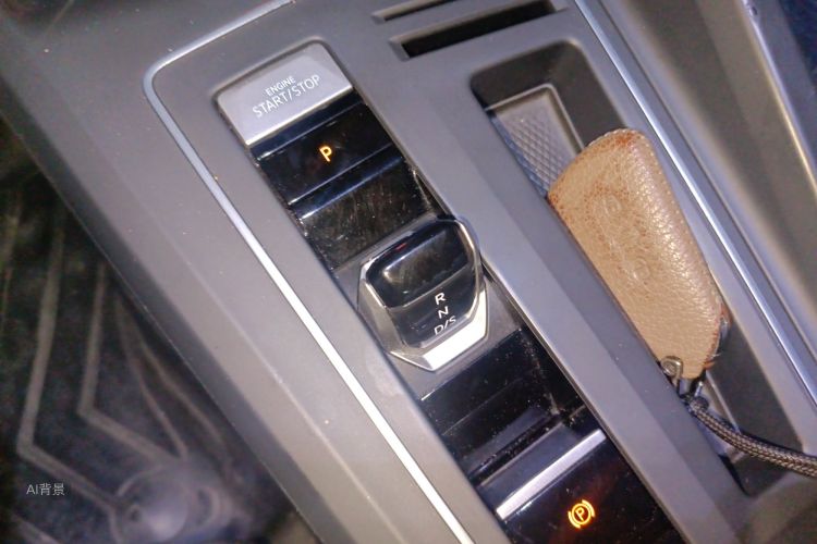 Volkswagen Golf 2021 car image #16