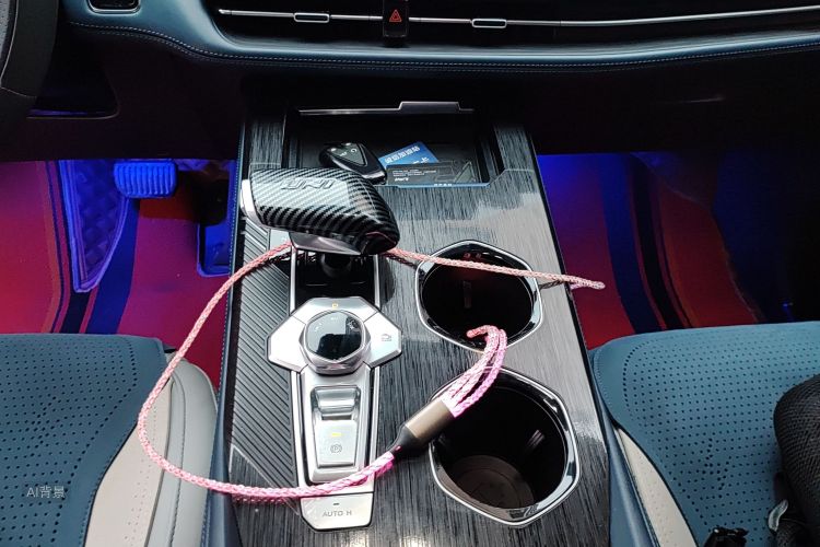 Changan UNI-K iDD 2022 #16 Changan UNI-K iDD 2022 car image #16