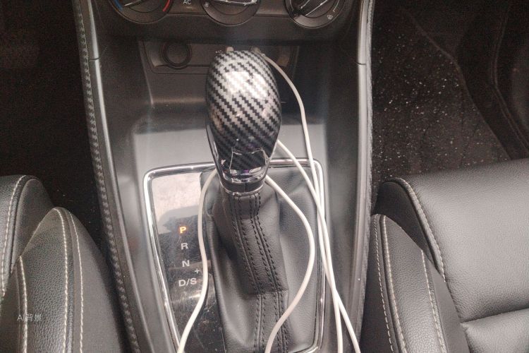 MG ZS 2018 imagen de coche #16