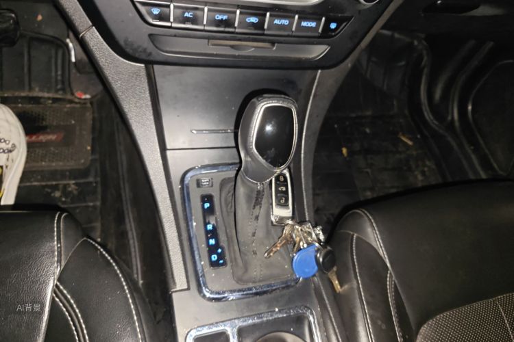 GEELY Emgrand 2017 car image #16