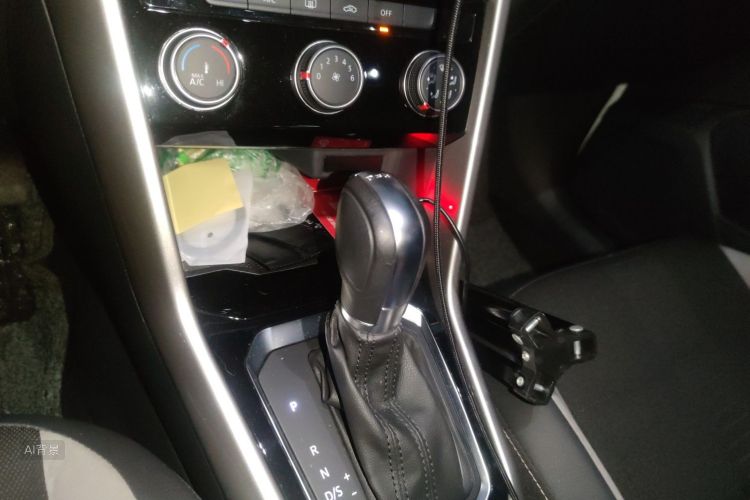 T-Roc 2020 car image #16