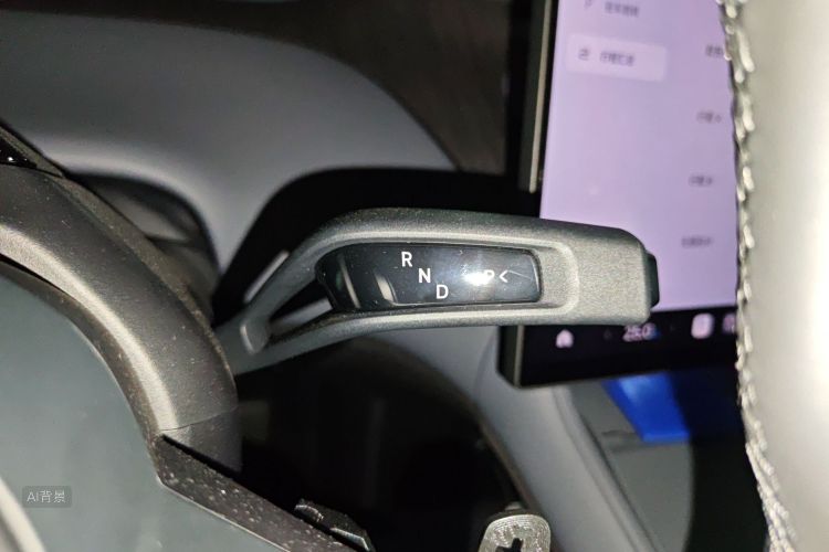 MI YU7 2025 car image #16