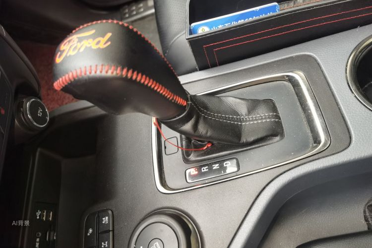 Ford Everest 2018 immagine di auto #16