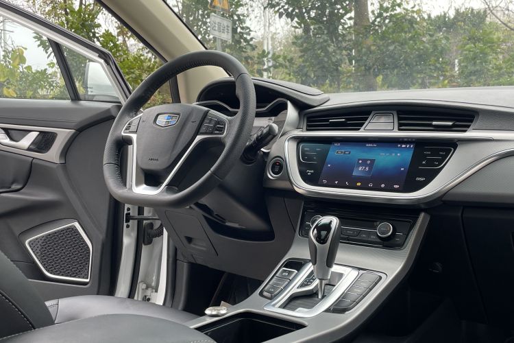 GEELY Emgrand GS 2018 #16 GEELY Emgrand GS 2018 car image #16