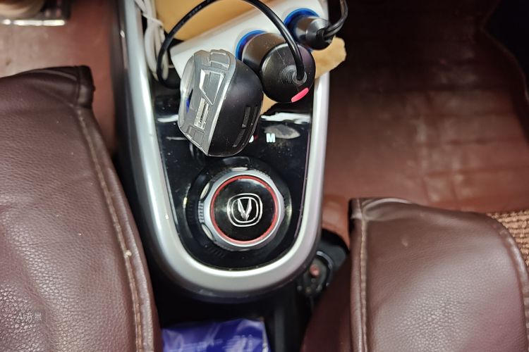 Changan BenBen 2016 изображение автомобиля #16