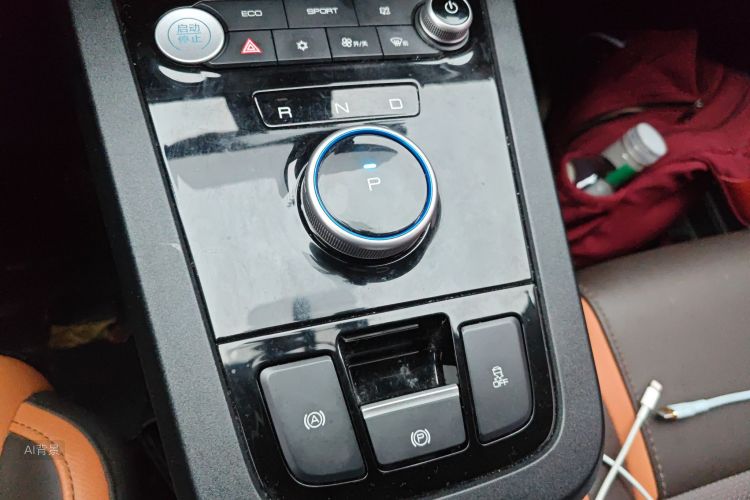 BYD e2 2022 imagem de carro #16