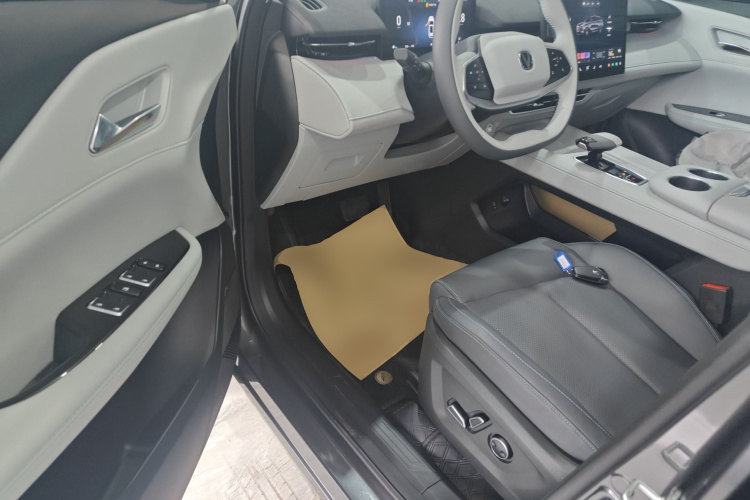 Changan UNI-Z 2024 car image #16