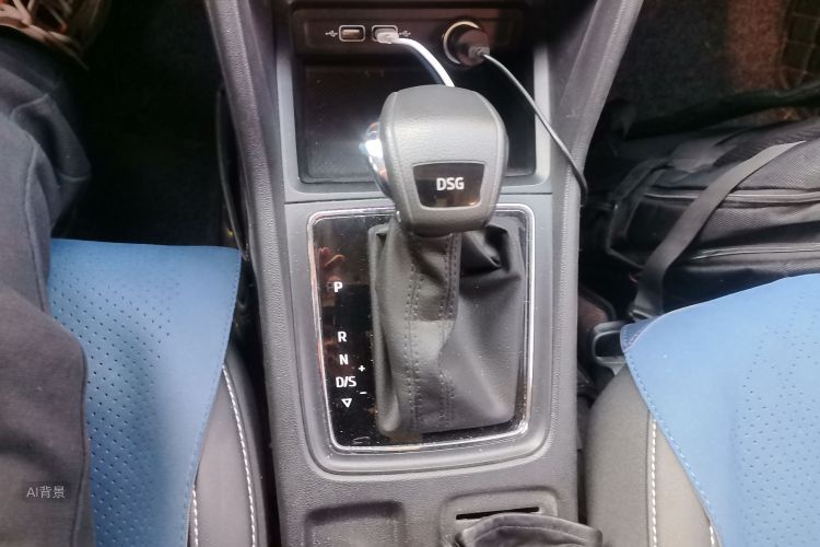 Skoda Karoq 2020 изображение автомобиля #16