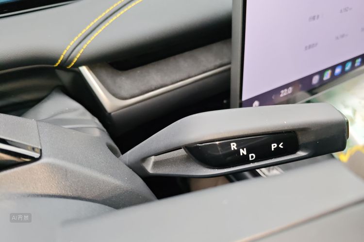 MI SU7 Ultra 2025 car image #16