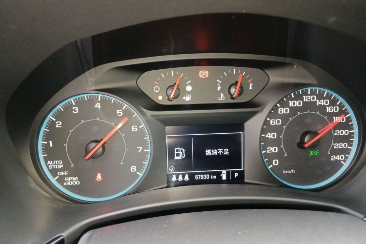 Chevrolet Equinox 2022 car image #16