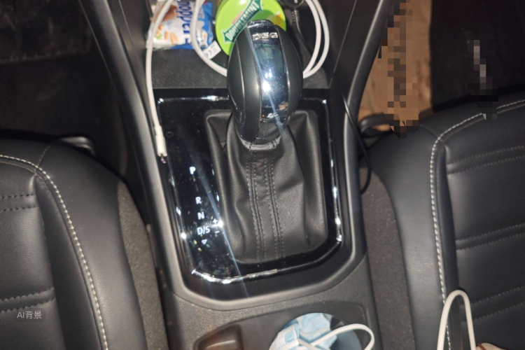 Volkswagen Touran 2018 car image #16