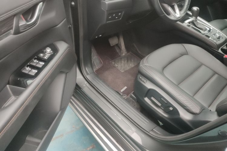 Mazda CX-5 2020 car image #16