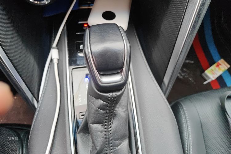 Toyota Harrier 2023 car image #16