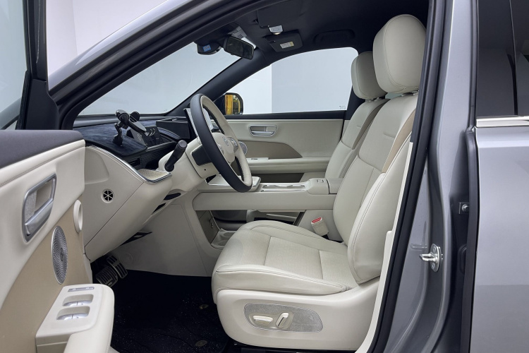 Toyota Bozhi 3X 2025 car image #16