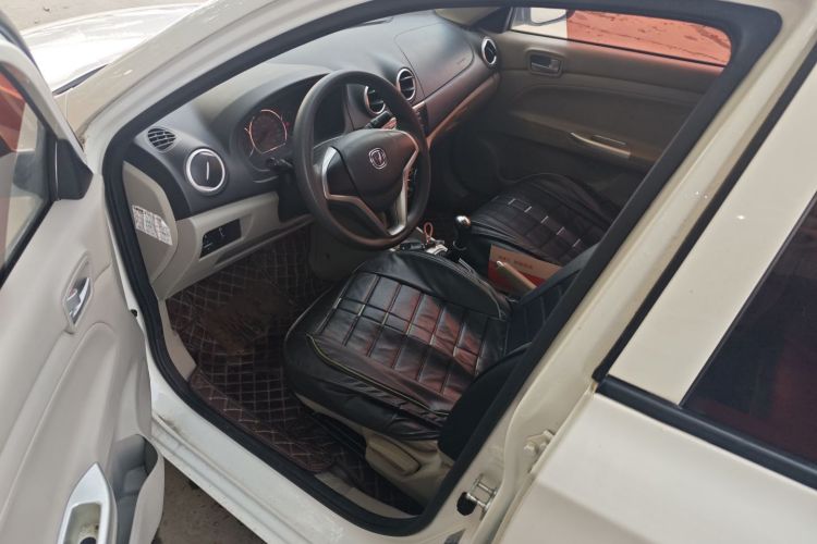 Changan Alsvin V3 2017 immagine di auto #16