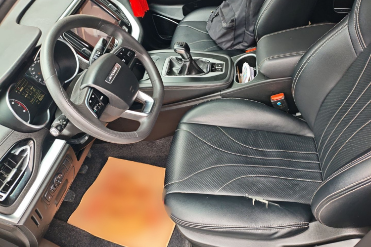 X70M 2021 car image #16