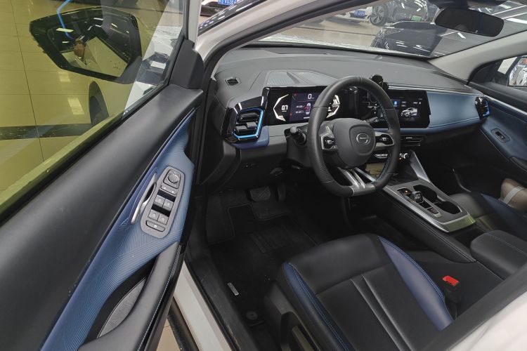 GAC Trumpchi GS3 2023 #16 GAC Trumpchi GS3 2023 car image #16