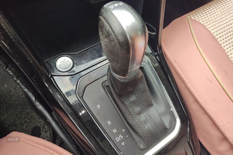 T-Roc 2019 car image #16