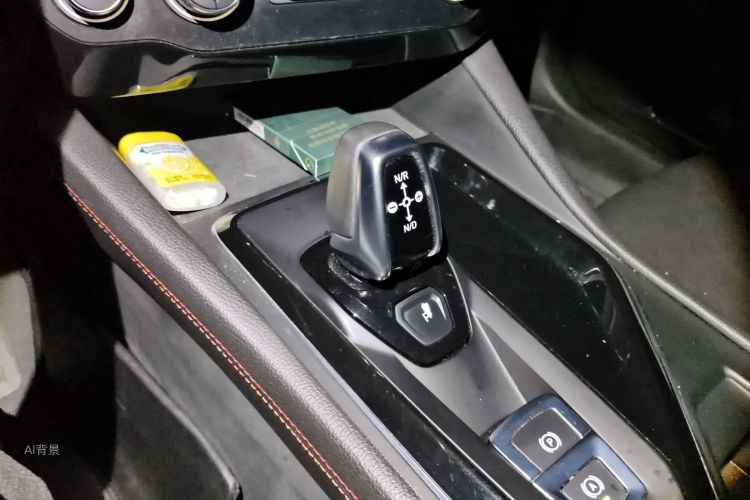 Lynk & Co 02 2019 car image #16