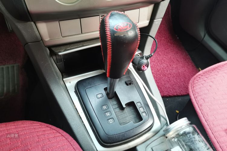 Ford Focus 2014 car image #16