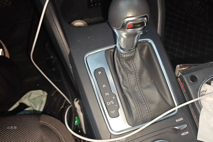 奥迪Q2L 2020 汽车图片 #16