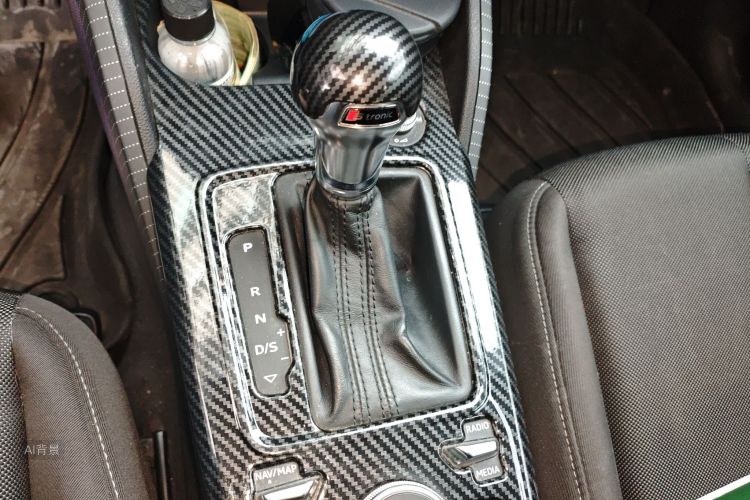 Q2L 2019 car image #16