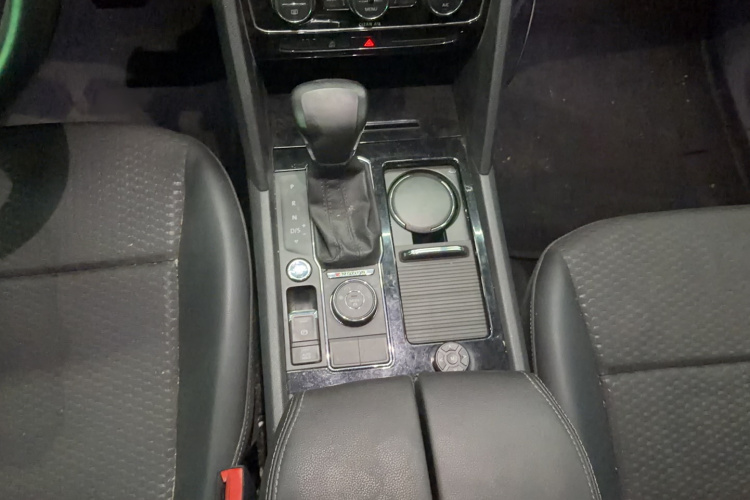 Volkswagen Teramont 2018 car image #16