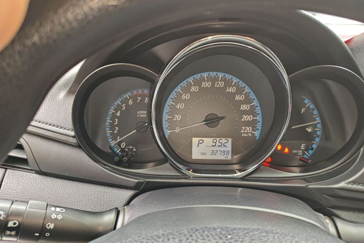 Toyota Yaris L Zhixiang 2018 immagine di auto #16