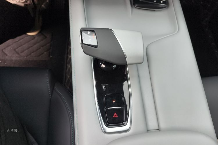 Changan UNI-Z PHEV 2025 car image #16