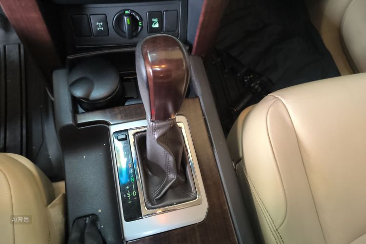 Toyota Land Cruiser Prado 2015 car image #16