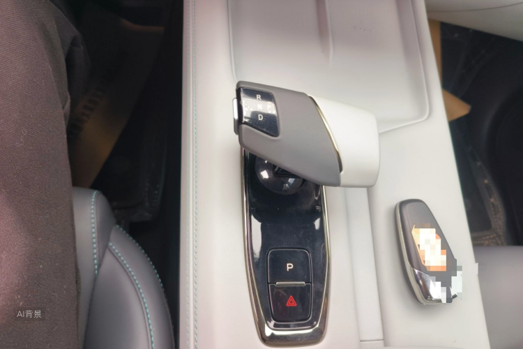 Changan UNI-Z PHEV 2025 car image #16