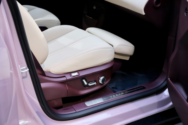 极氪 极氪X 2024 汽车图片 #16