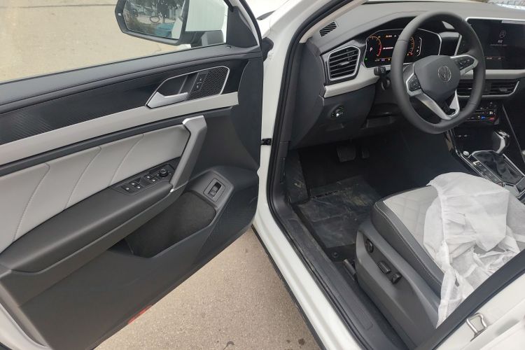 Volkswagen Tayron 2025 car image #16