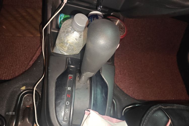 Honda Fit 2017 صورة سيارة #16